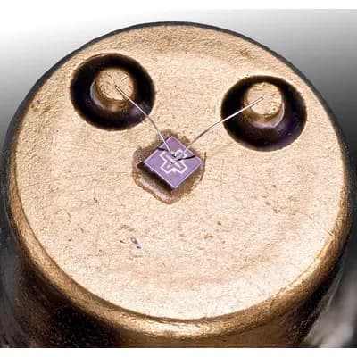 2N2222A — Transistor NPN (lot de 50)